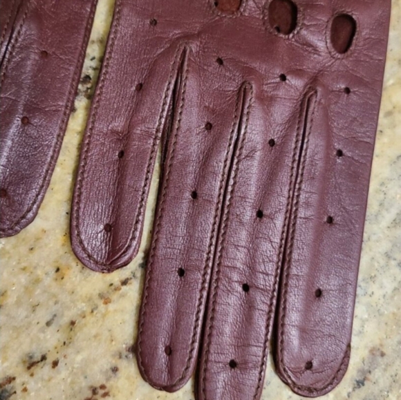 New! Vintage Size S/M Leather Driving Gloves Knuckle Holes Adjustable Strap - Picture 4 of 13